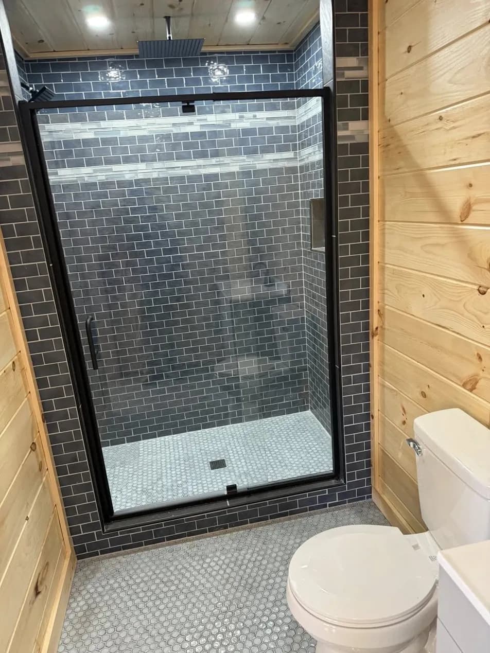 Cabin Bath with Pine Accents