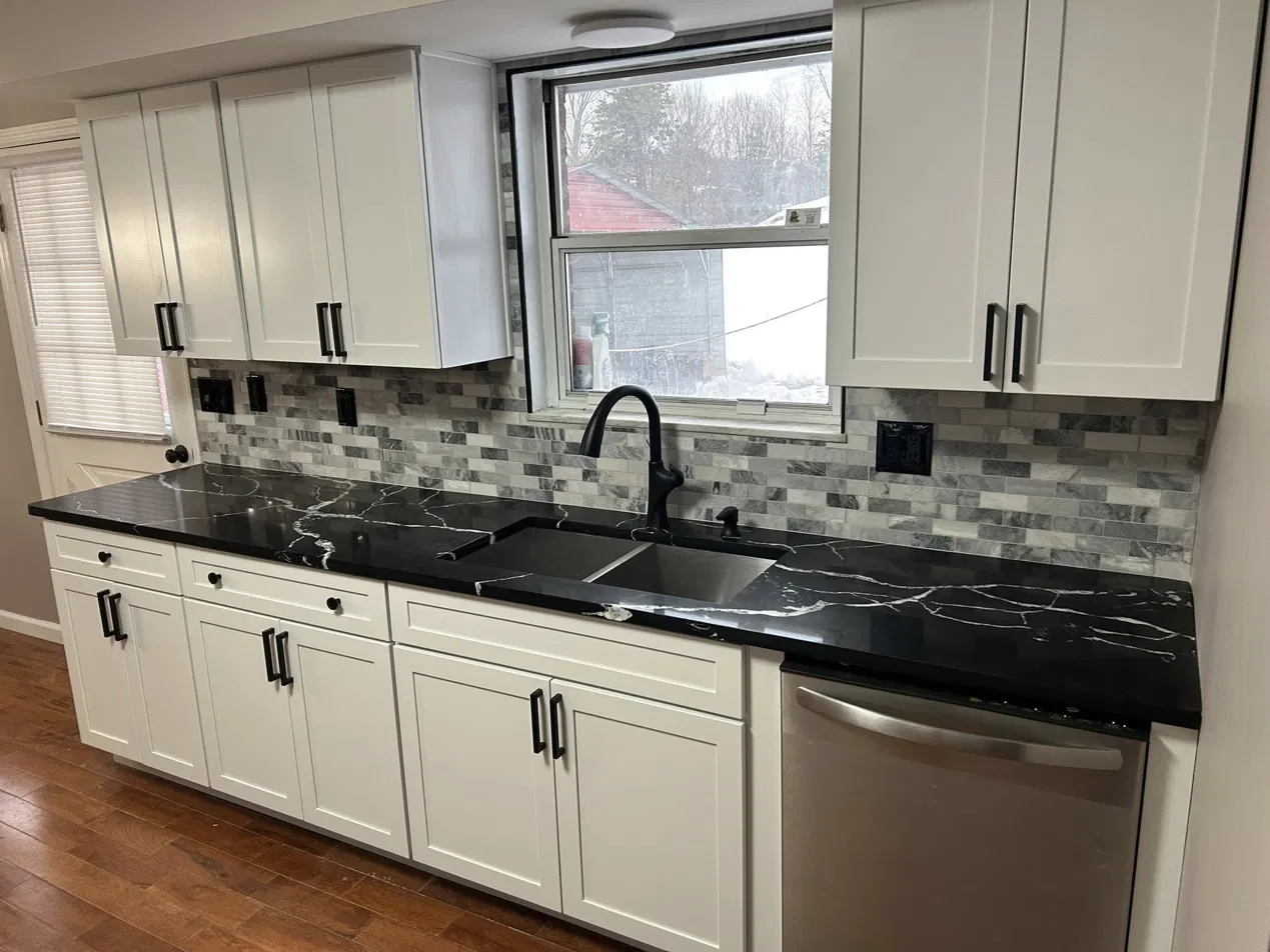 Modern Kitchen with Black Quartz